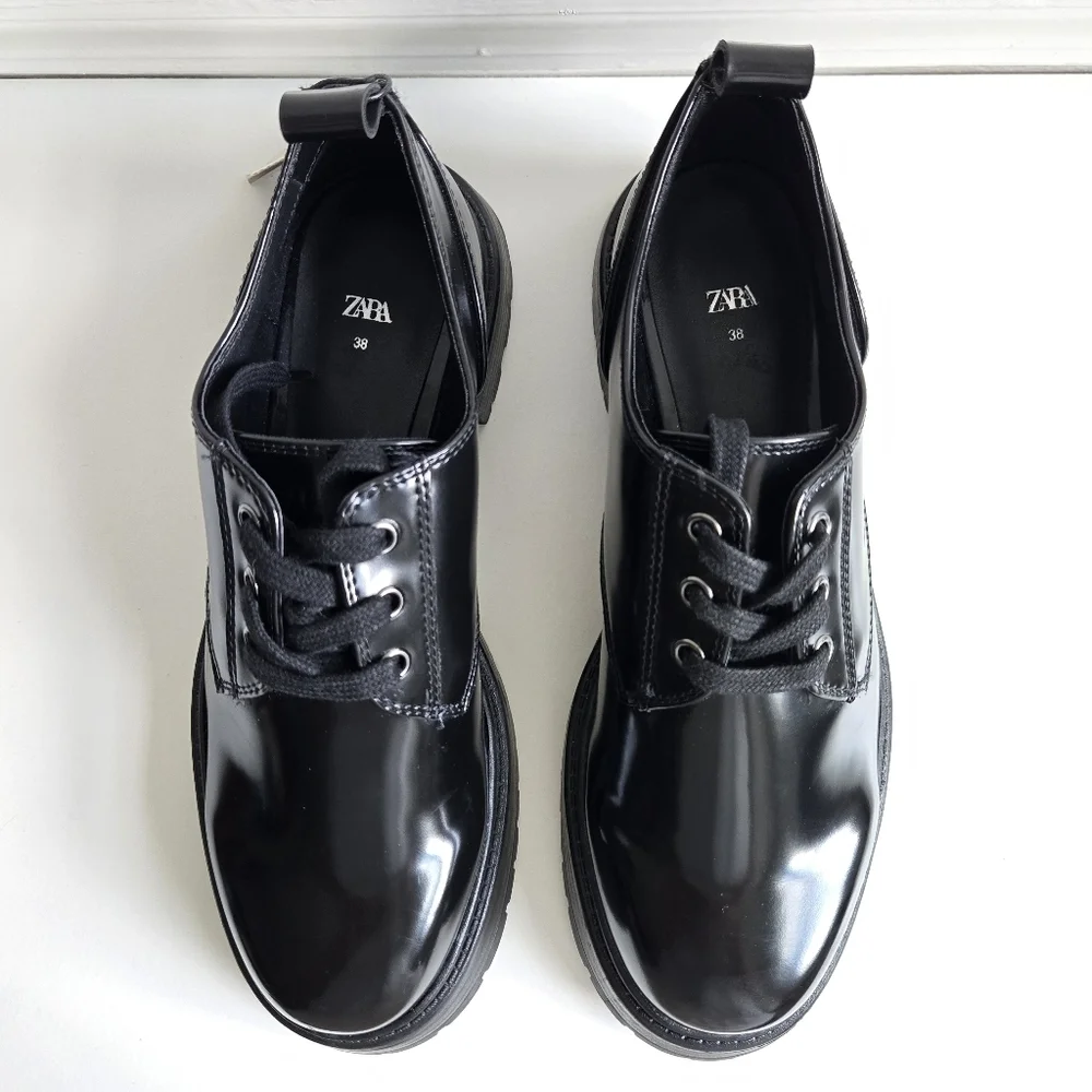New Zara Laced Oxfords Patent Leather Black Shoes Size 7.5 US / 8 EU